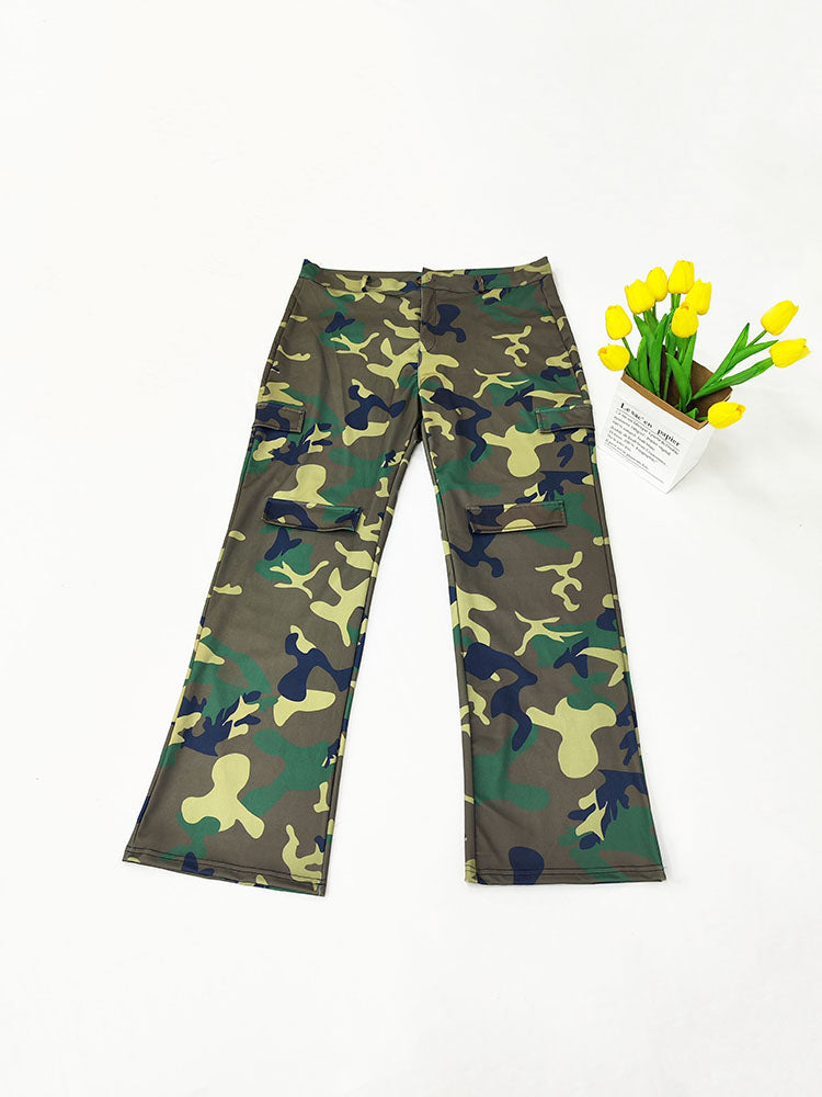 Pantalones largos con estampado de camuflaje de talla grande