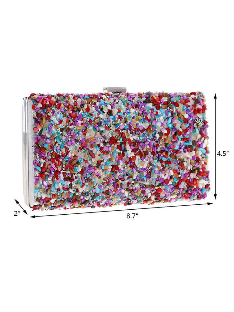 Bolsos cuboides con cadena de piedras de colores