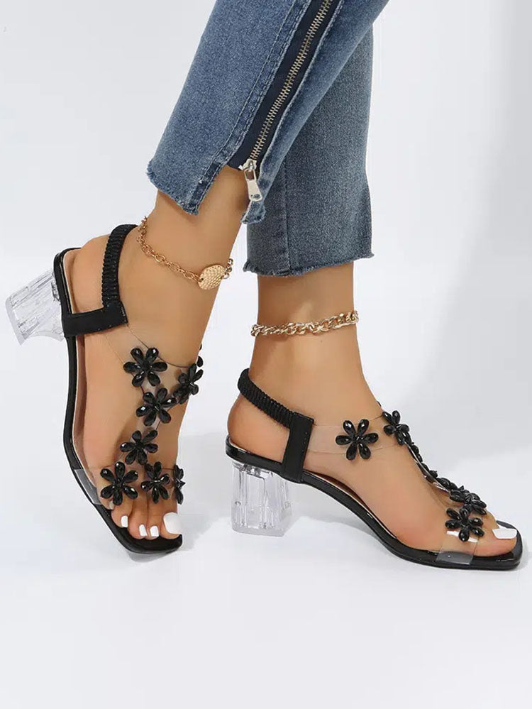Tacones gruesos con punta abierta y retazos de diamantes de imitación