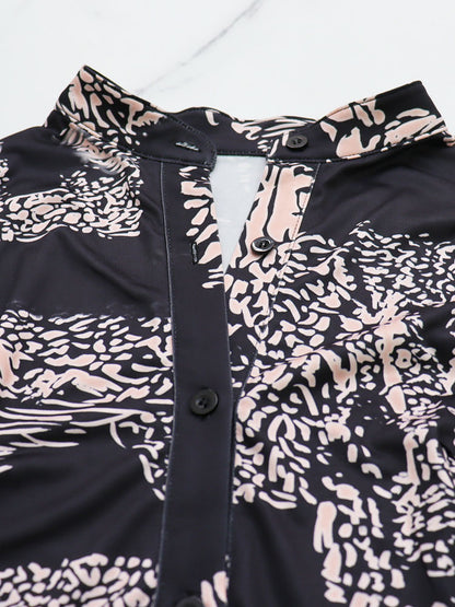 Minivestido con estampado de dobladillo con volantes y manga larga 