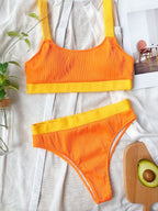 Camisetas sin mangas de dos piezas y trajes de baño breves