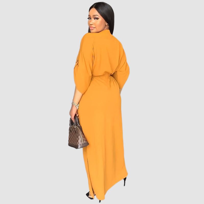 Vestido cargo con cintura ceñida y plisado lateral