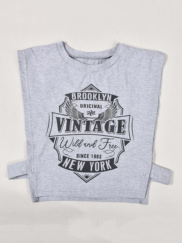 Top corto estampado sin mangas con abertura