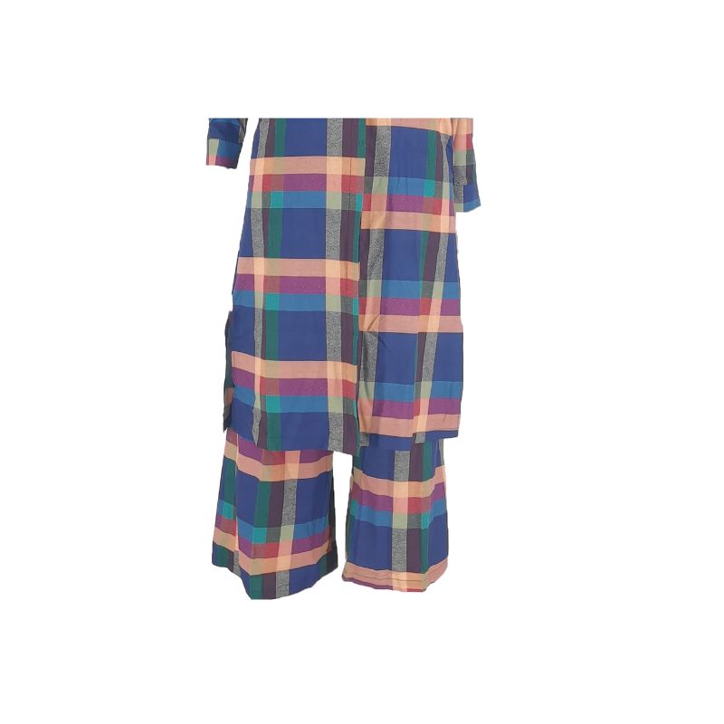 Conjunto de pantalón de pierna ancha con camisas a cuadros
