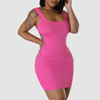 Vestido con cordón y abertura en la parte superior del tanque