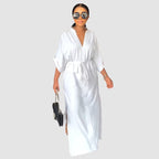Vestido cargo con cintura ceñida y plisado lateral