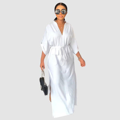 Vestido cargo con cintura ceñida y plisado lateral