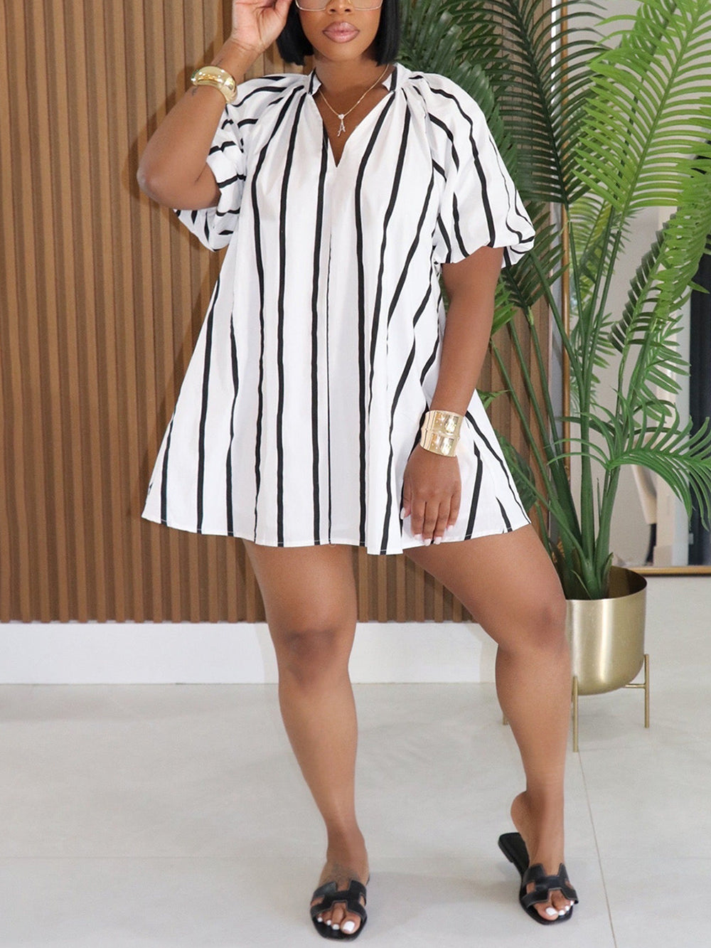 V Neck Stripe Puff Sleeve Mini Dress