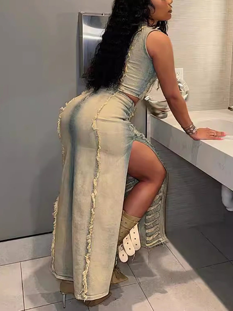 Top sin mangas de mezclilla desgastada de dos piezas y falda dividida 