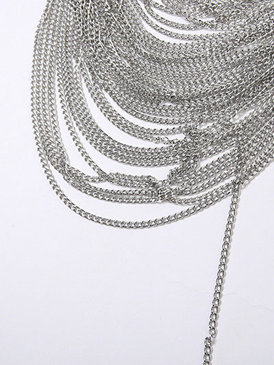 Top corto con cadena metálica y espalda descubierta 