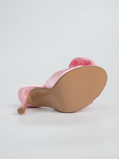 Mules con tacón de aguja y estampado floral de satén con punta abierta 