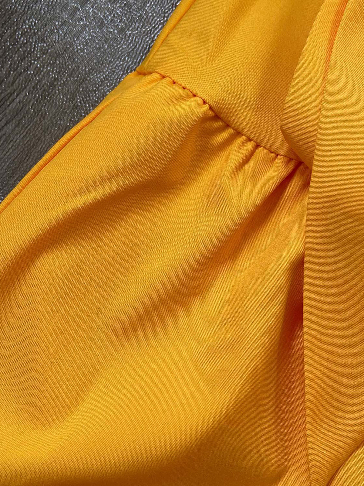 Vestidos elegantes de color liso con manga de burbuja 