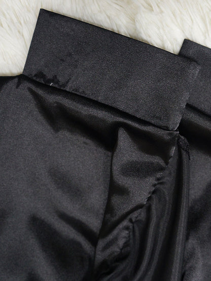 Blusa sedosa con botones y manga de murciélago holgada irregular 