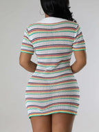 Vestido de rayas de punto con cuello y botones de perlas 
