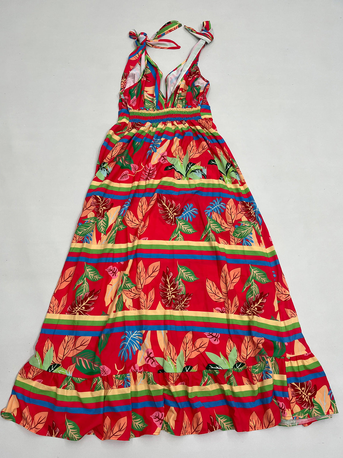 Vestido largo acampanado con tirantes y estampado floral de talla grande 