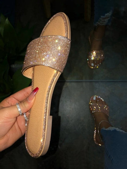 Chanclas planas con diamantes de imitación 