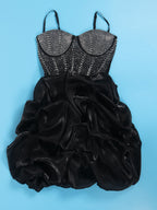 Vestido a capas de tul con tirantes finos y diamantes de imitación 