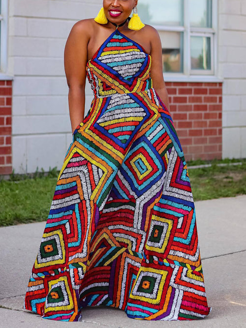Vestido largo sin espalda con cuello halter y estampado colorido 