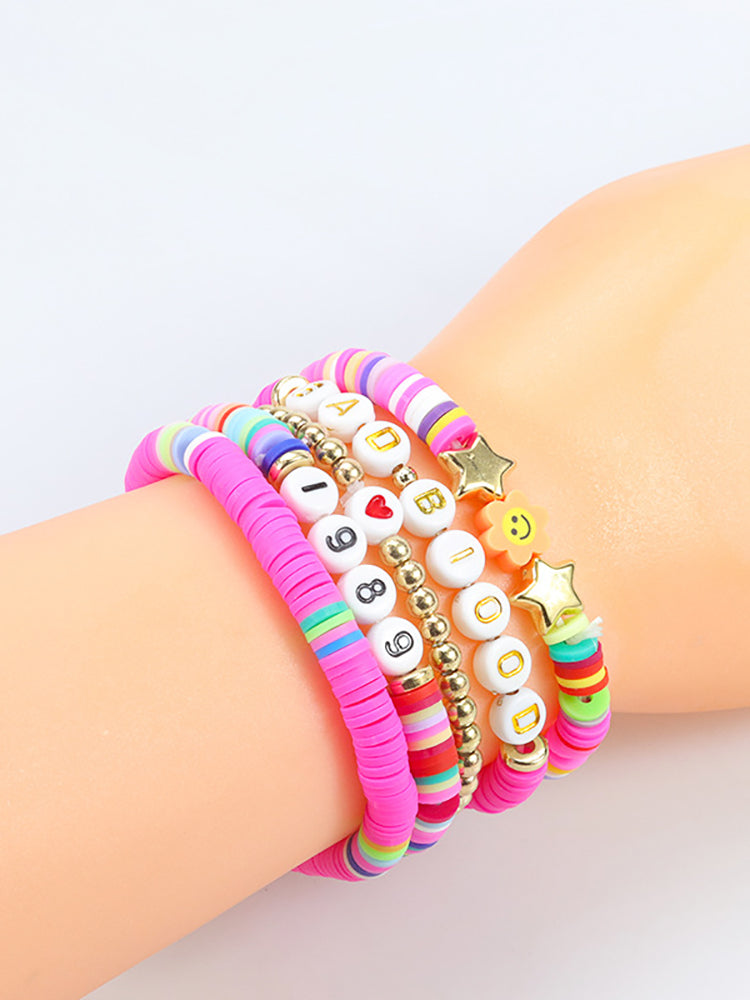 Conjunto de arcilla polimérica con pulsera de cuentas de letras multicolores 