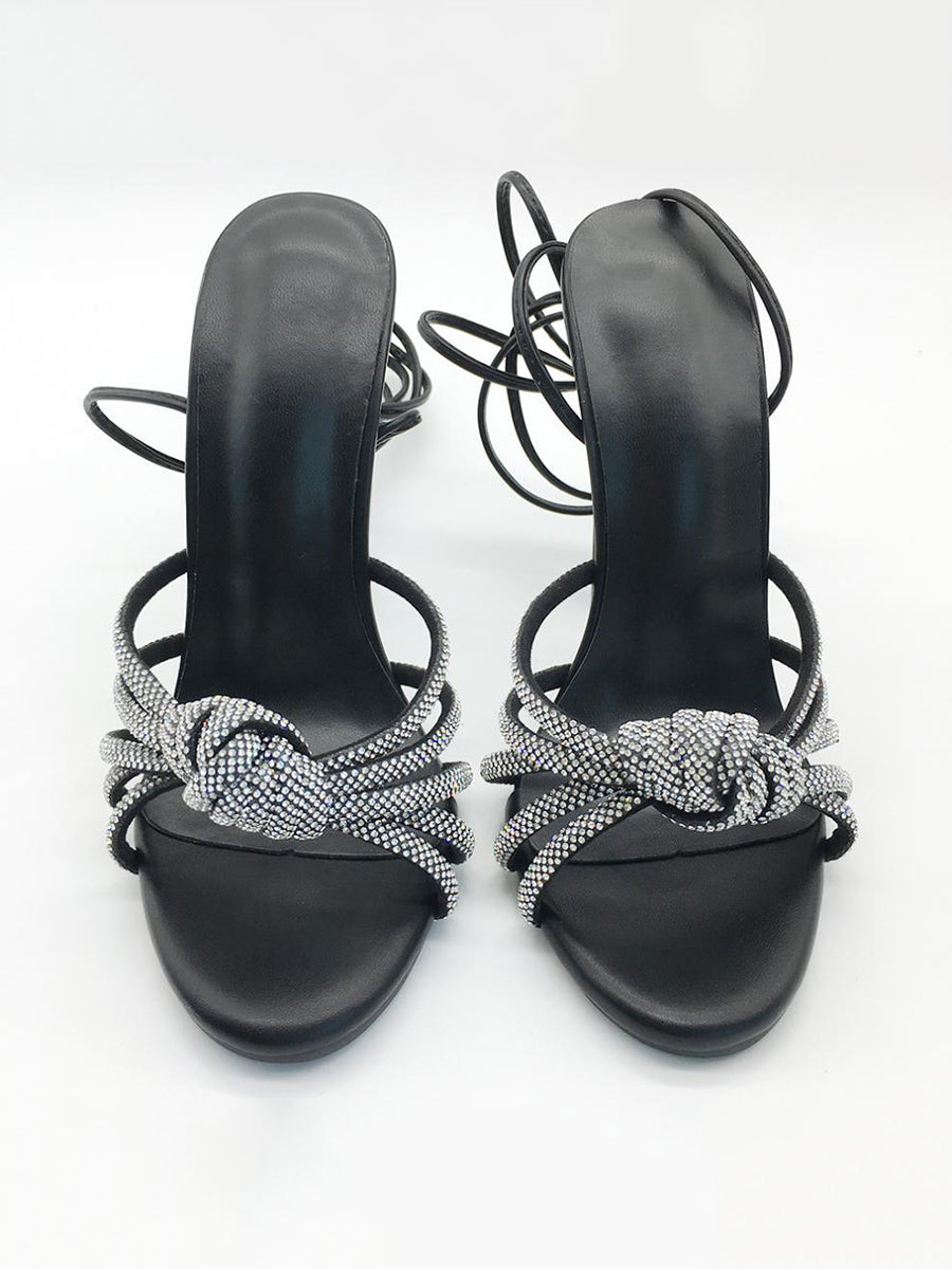 Sandalias de tacón alto con tira y adornos de diamantes de imitación 