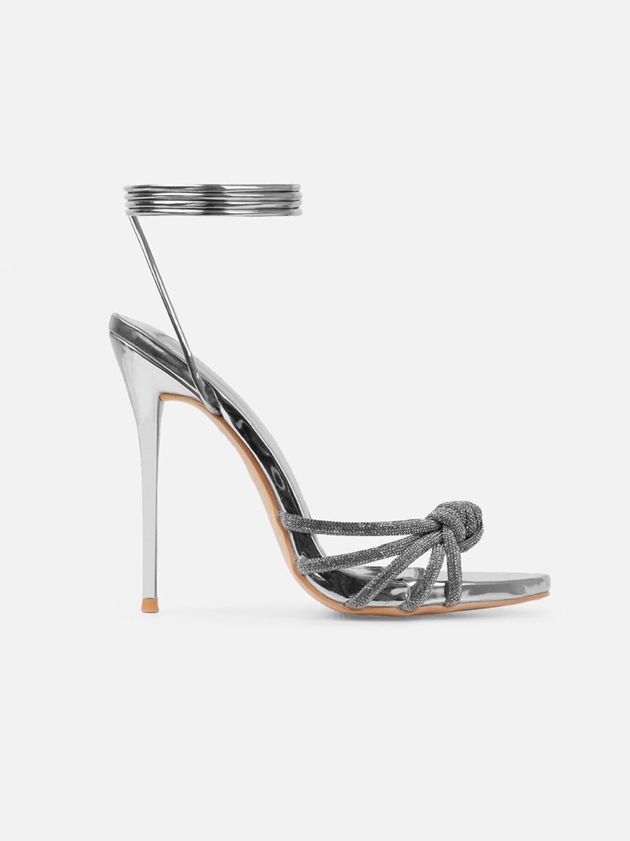 Sandalias de tacón alto con tira y adornos de diamantes de imitación 