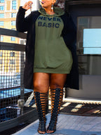 Vestido estilo sudadera con capucha y estampado de letras de talla grande 
