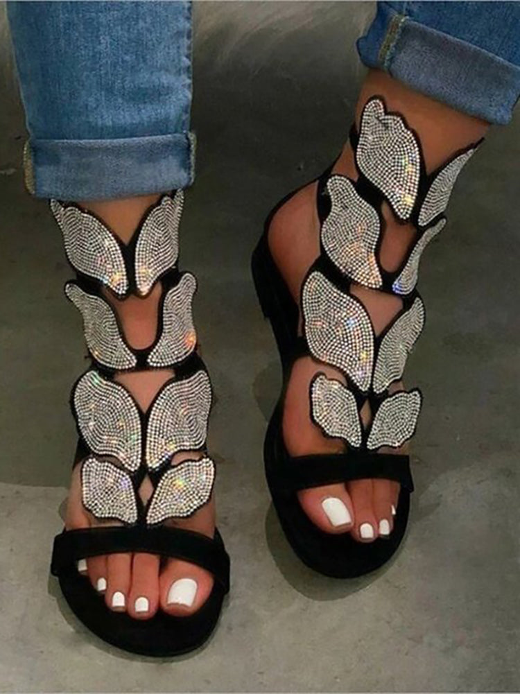 Sandalias planas con mariposa y diamantes de imitación 