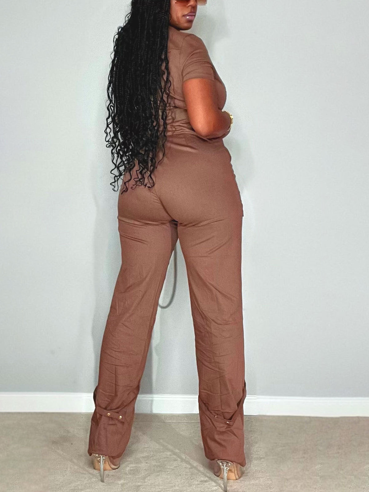 Monos de pierna ancha con bolsillo con cremallera y manga corta 