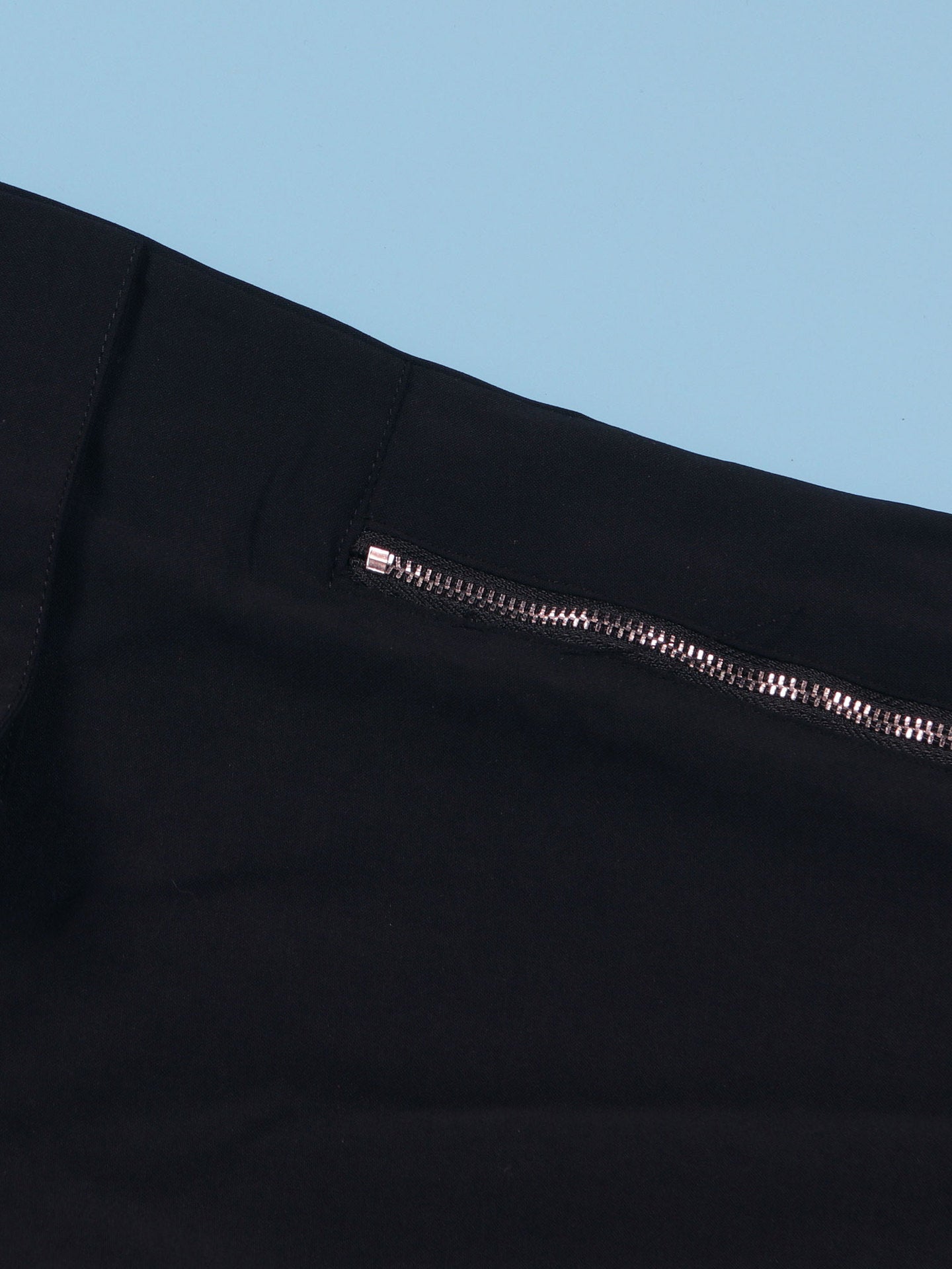 Monos de pierna ancha con bolsillo con cremallera y manga corta 