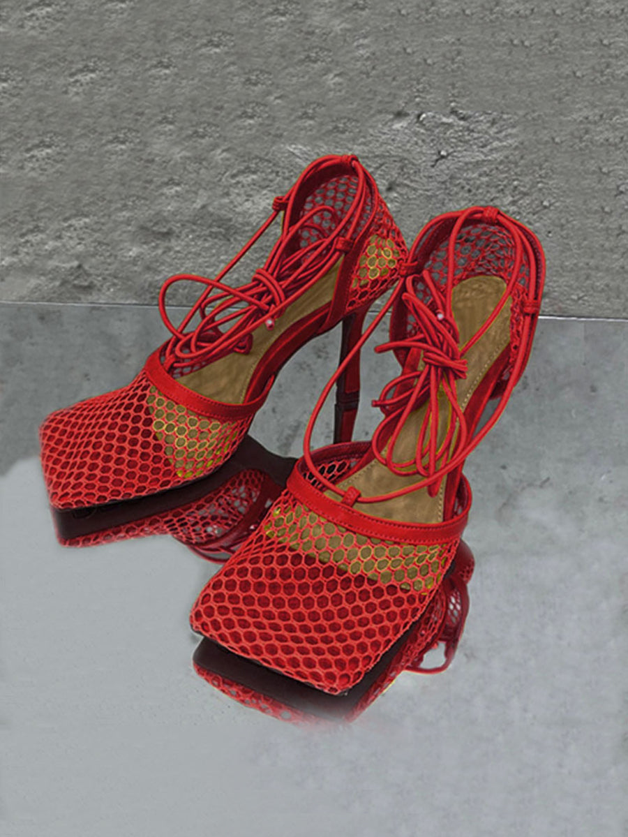 Sandalias de tacón alto con tiras cruzadas ahuecadas 