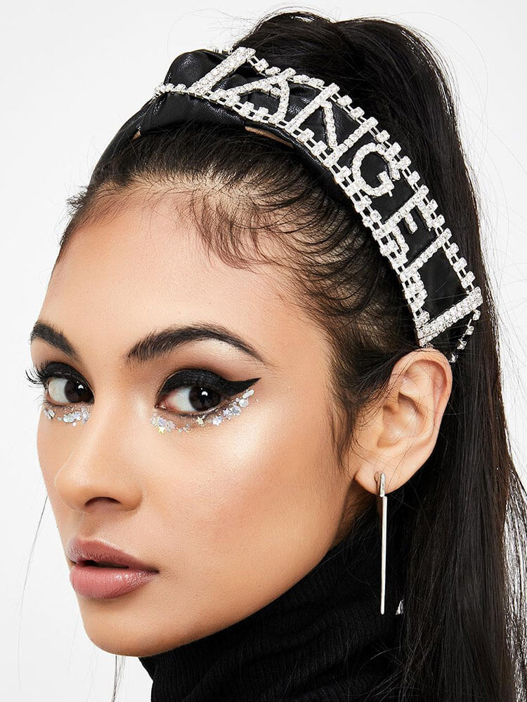 Tocado de diamantes de imitación con letras de moda