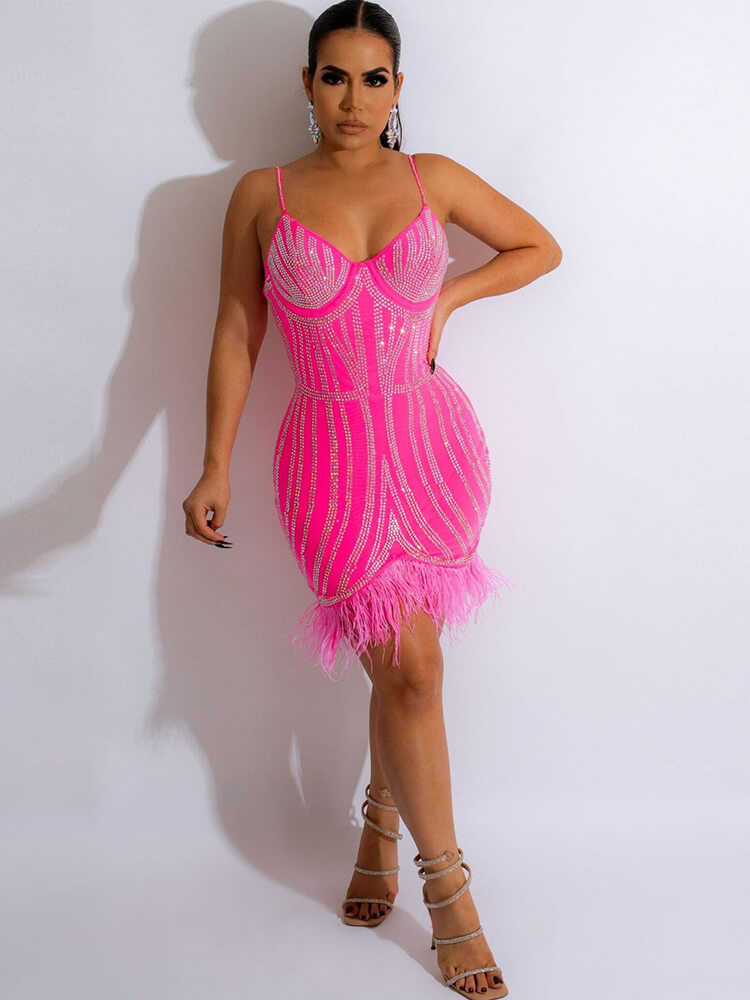 Minivestidos con tirantes finos y plumas de diamantes de imitación