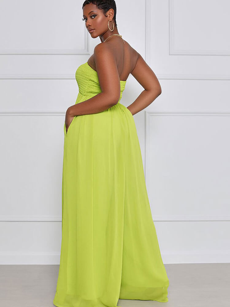 Monos con parte inferior acampanada y hombros descubiertos