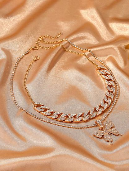 Collares en capas con colgante de mariposa