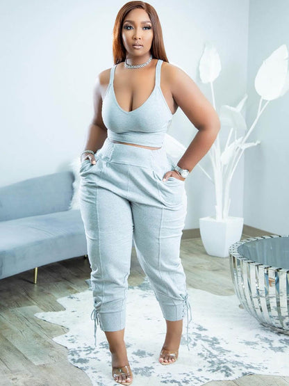 Conjunto de pantalón largo y top con tirantes finos