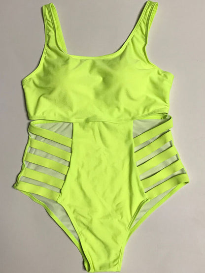 Traje de baño ahuecado de una pieza de talla grande