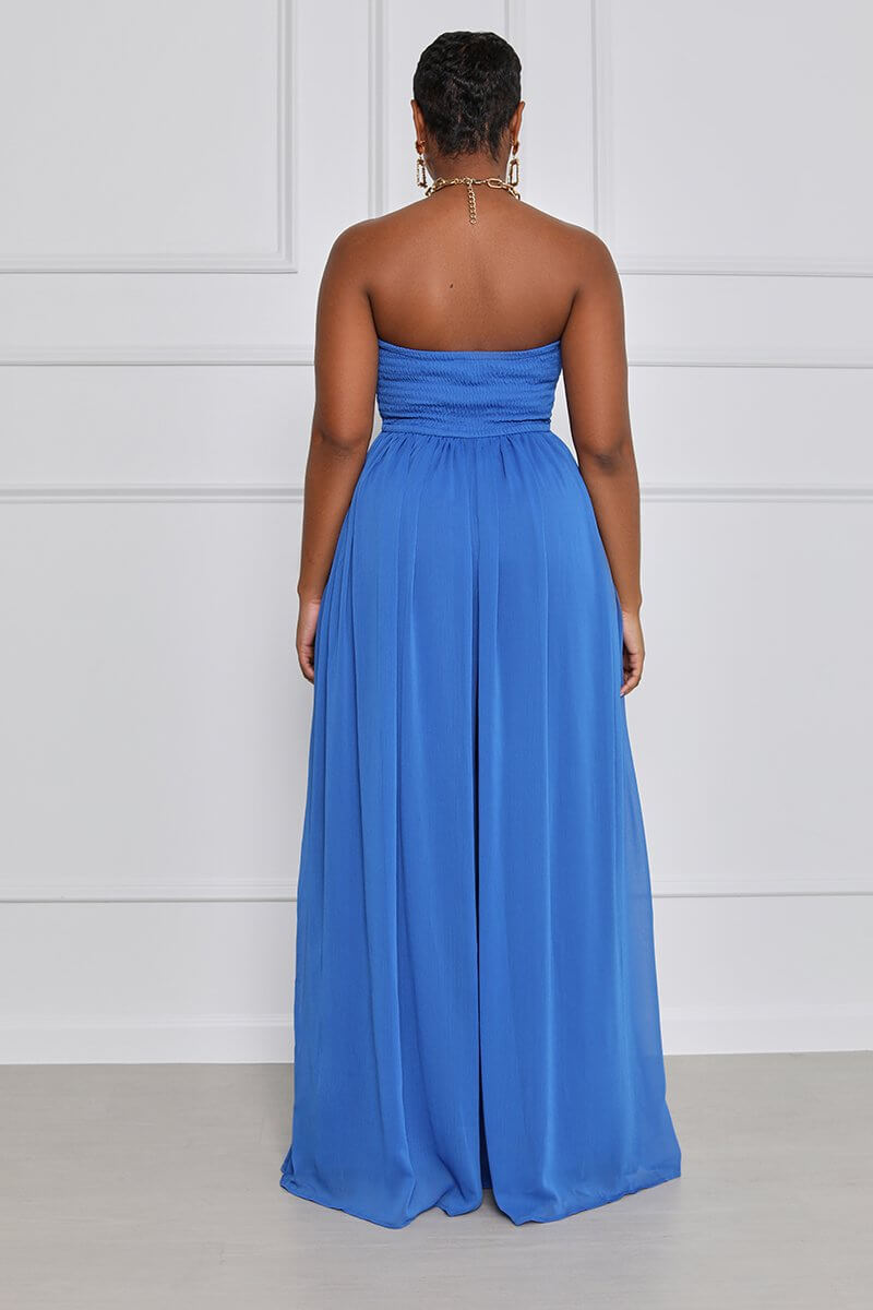 Monos con parte inferior acampanada y hombros descubiertos