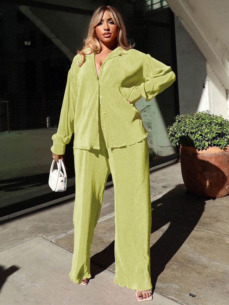 Dos piezas plisadas de manga larga y pantalones largos