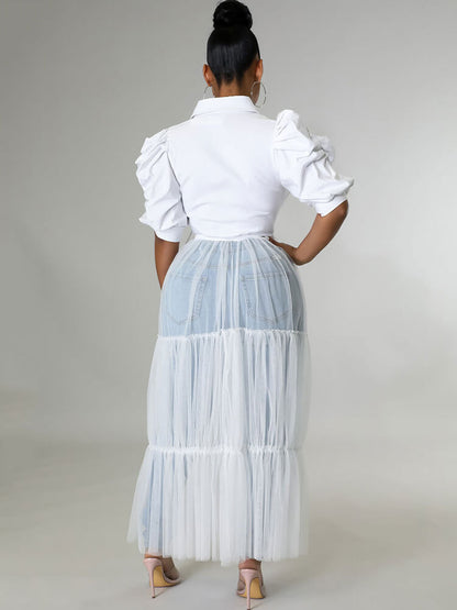 Tops con cuello en V y manga corta con patchwork de malla