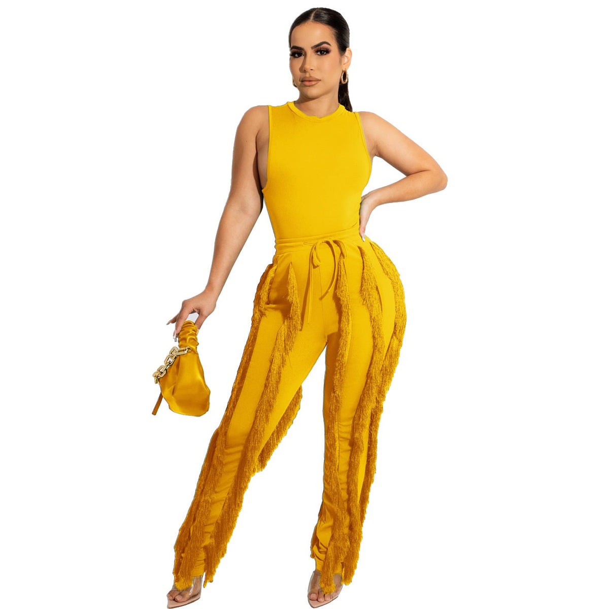 Tops sin mangas de dos piezas y pantalones con borlas