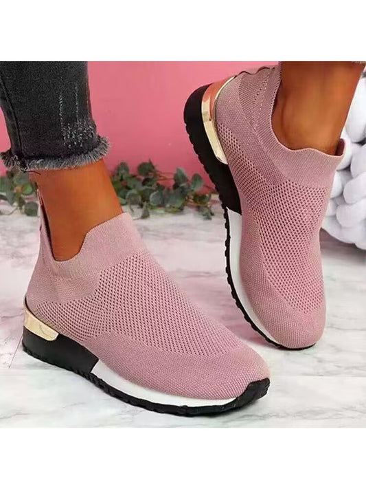 Breathable Flyknit Elastic Sneaker