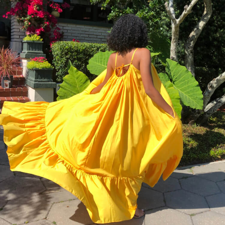 Vestidos largos con vuelo en la playa con volantes y tirantes finos de talla grande