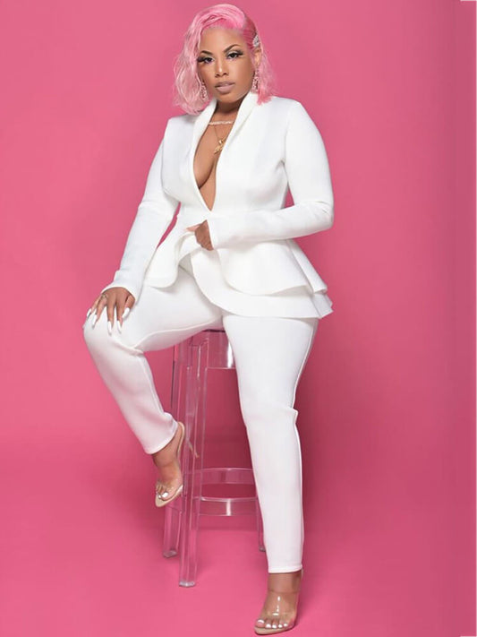 Trajes de dos piezas con volantes y pantalones