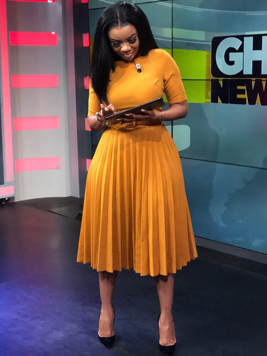 Short Sleeve Solid Color Pleated Midi Dress with Belt