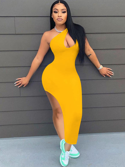 Vestido midi con abertura alta y sin mangas de un hombro