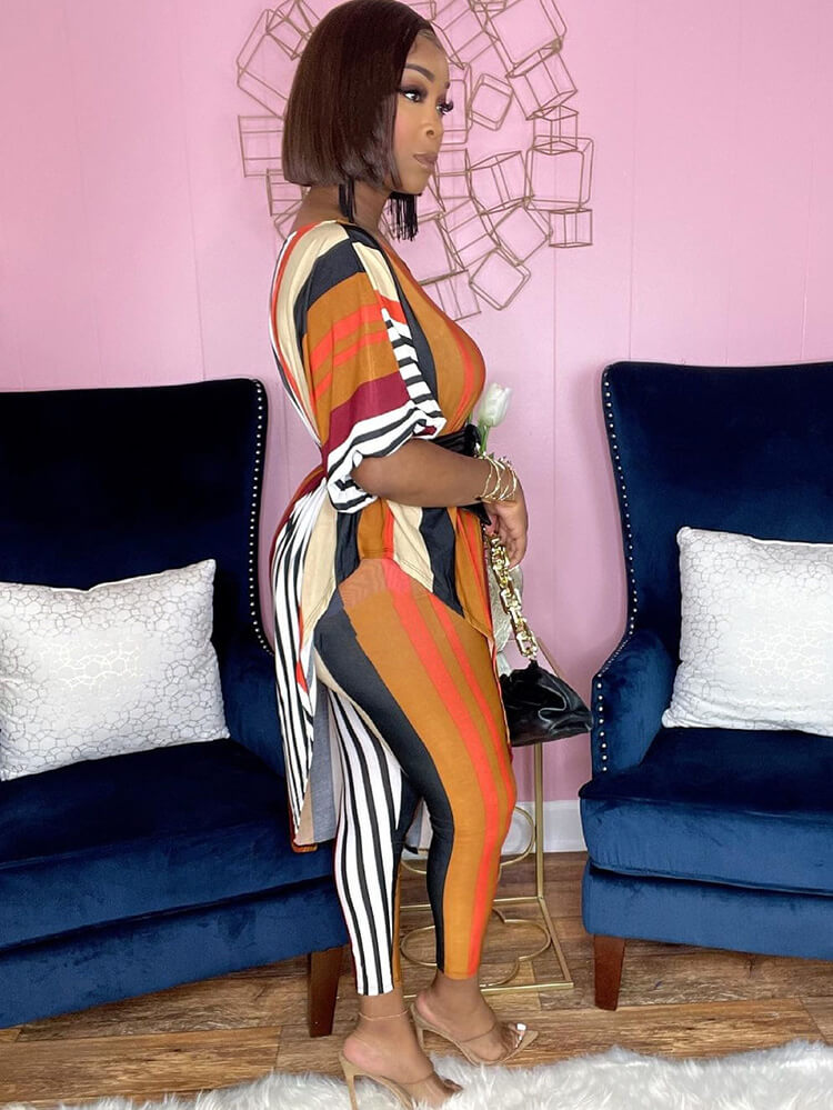 Tops irregulares estampados de dos piezas y pantalones largos ajustados