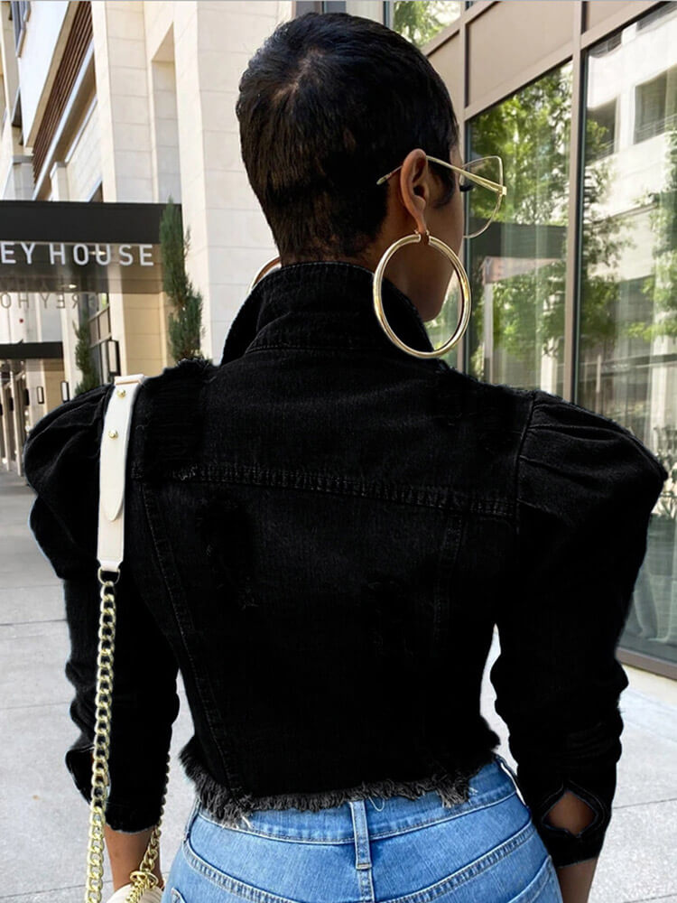 Abrigos de mezclilla destruidos recortados con botones vintage