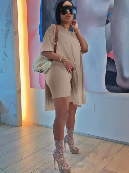 Tops de manga corta con cuello en V de dos piezas y pantalones cortos ajustados